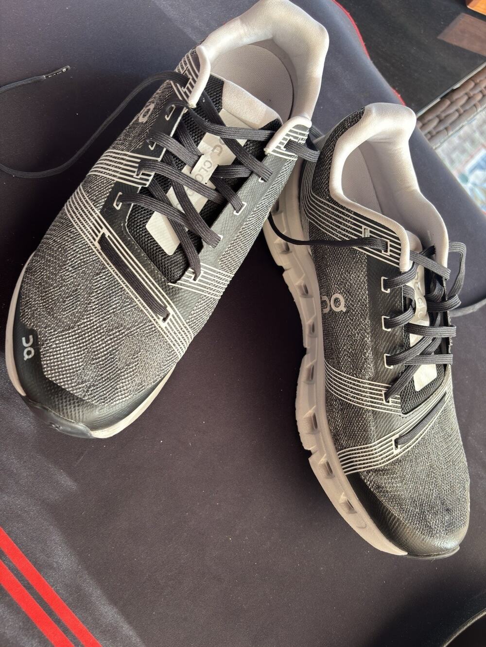 Brand-New On Cloud Men’s Size 10